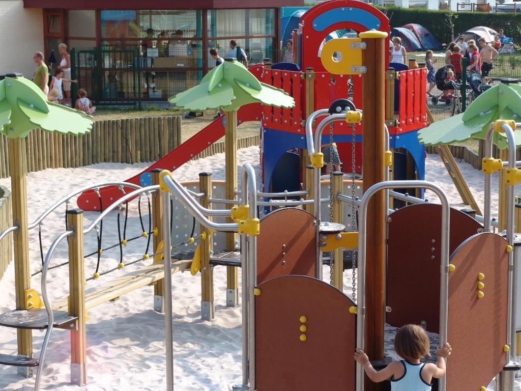 Park Kerlinga Hotell Bredene Exteriör bild